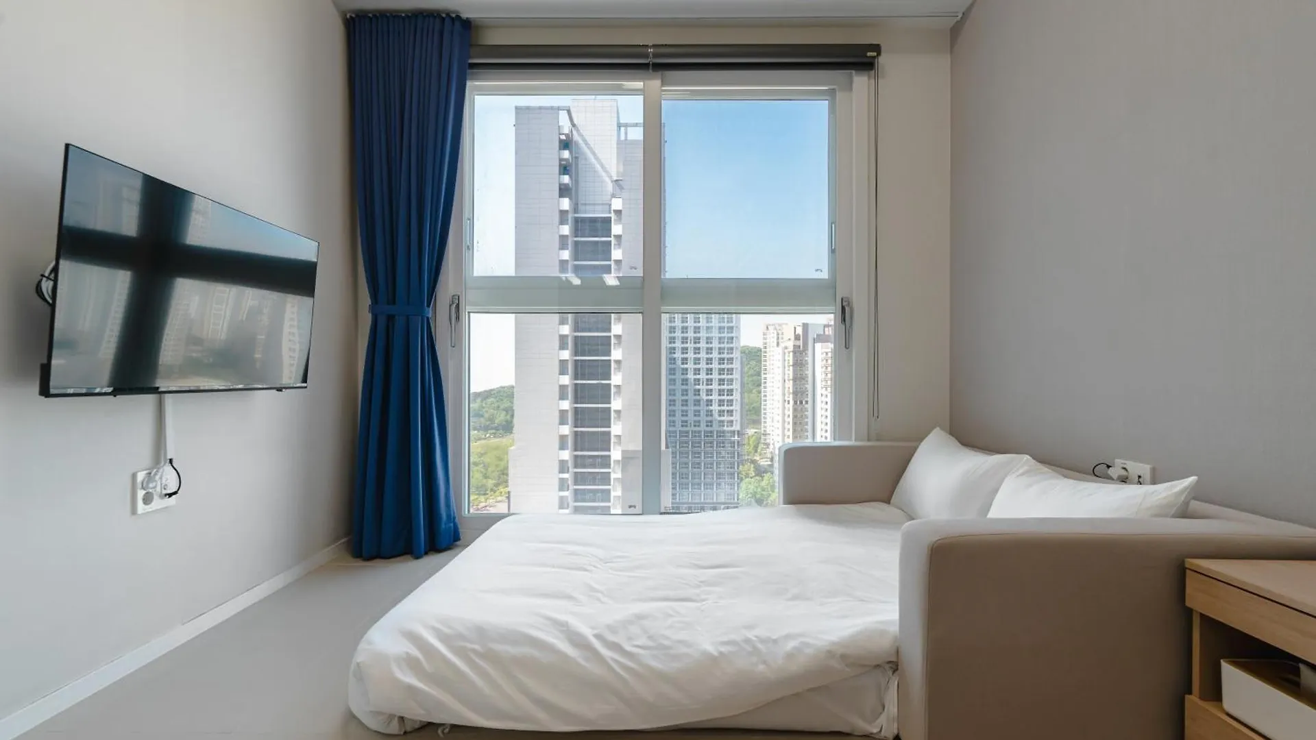 Sr Hotel Yeongjong Incheon Aparthotel